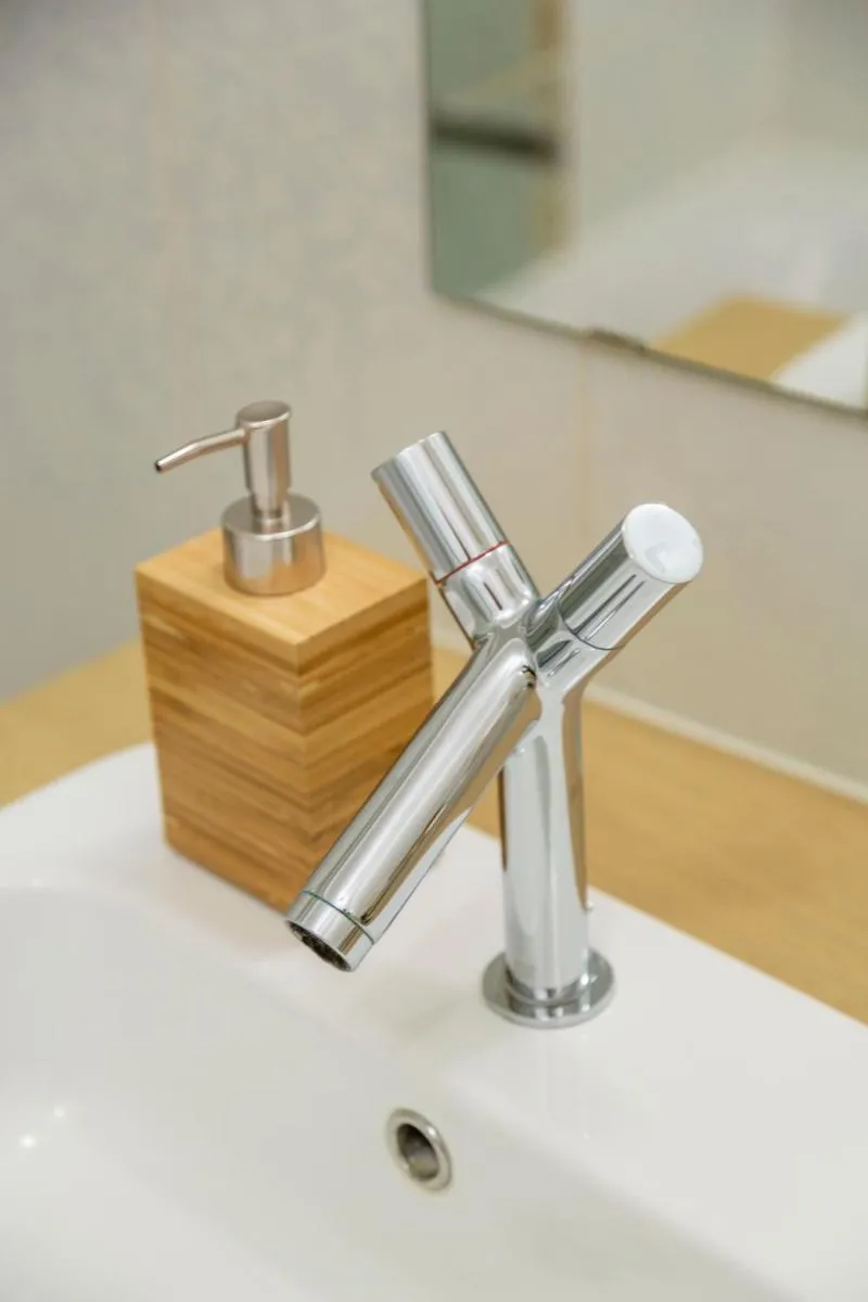 Image 3 of Deluxe Central Quentin Apartment 3BEDRM, 2BATHRM