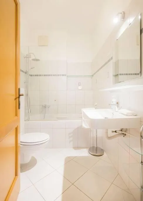 Image 3 of Dream Home with Grand Terrace in the City Center