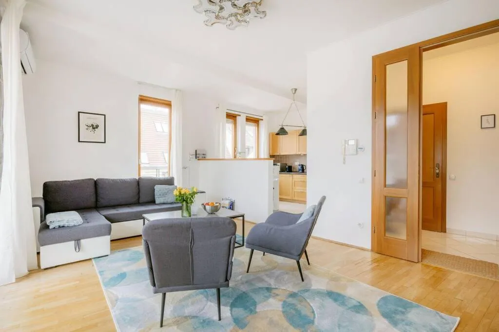 Image 2 of Dream Home with Grand Terrace in the City Center