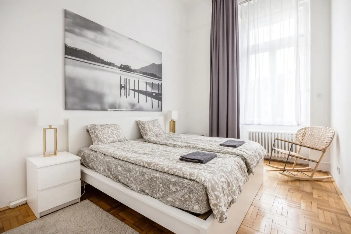 Image of Elegant Apartment in Super Central Location