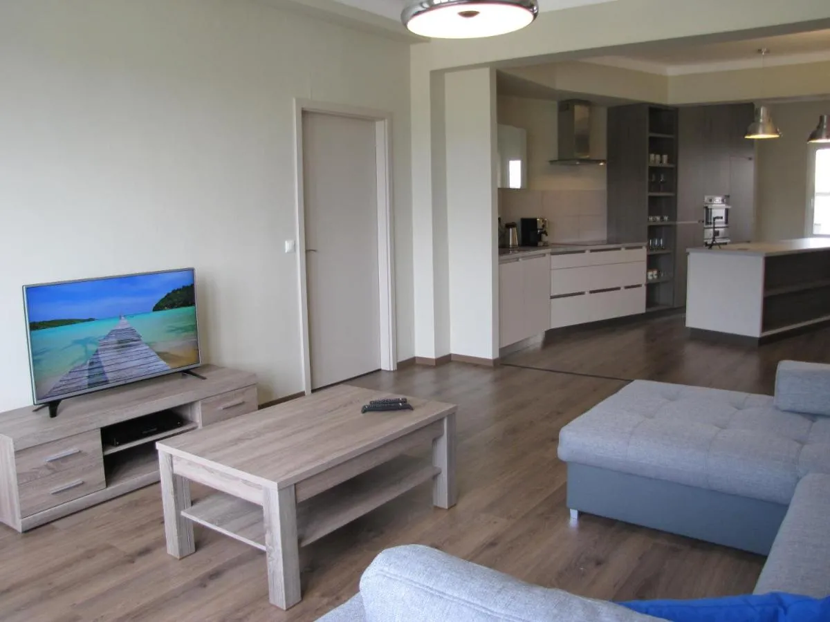 Image 4 of Empire of Liberty