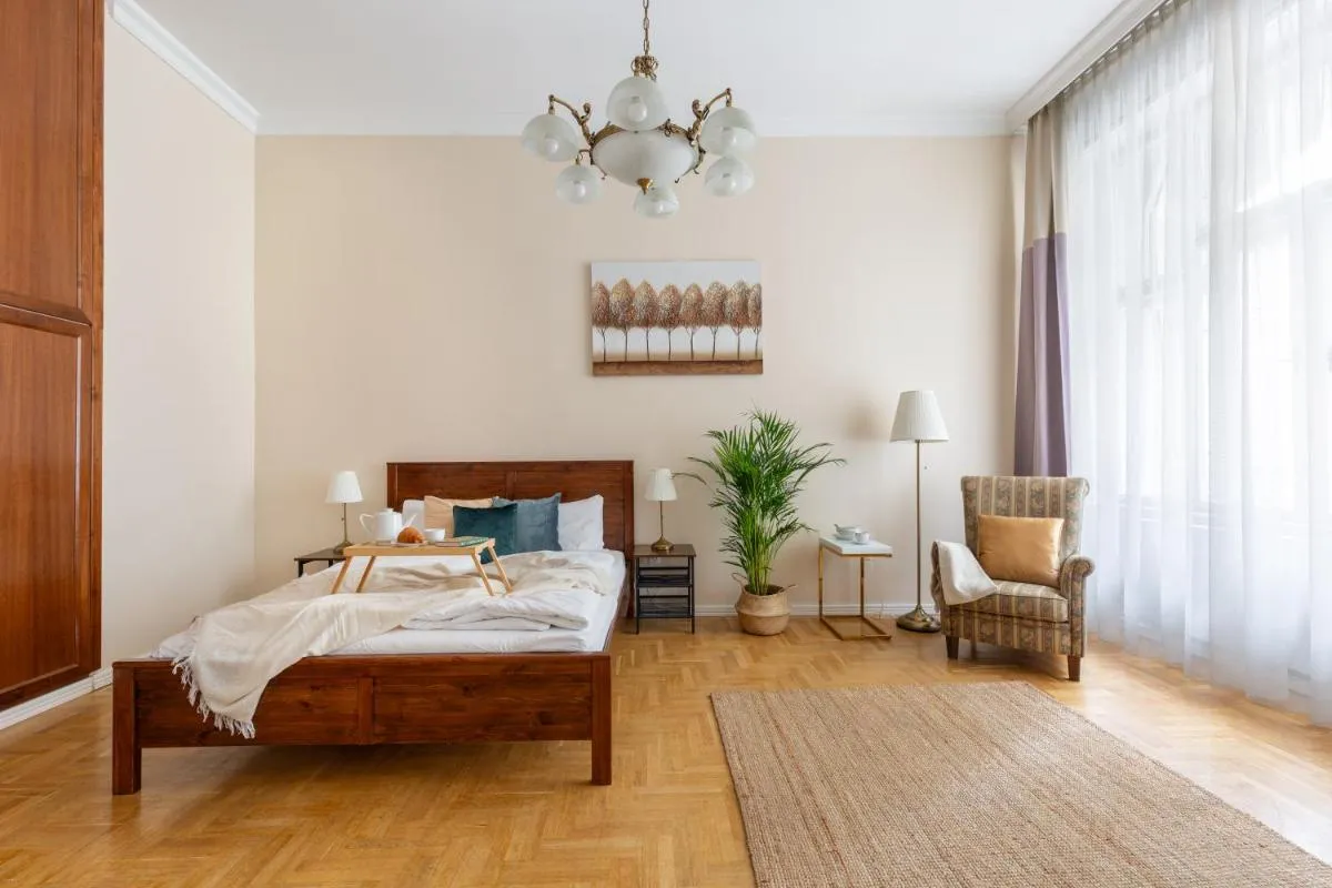 Image 1 of GDE Király 51