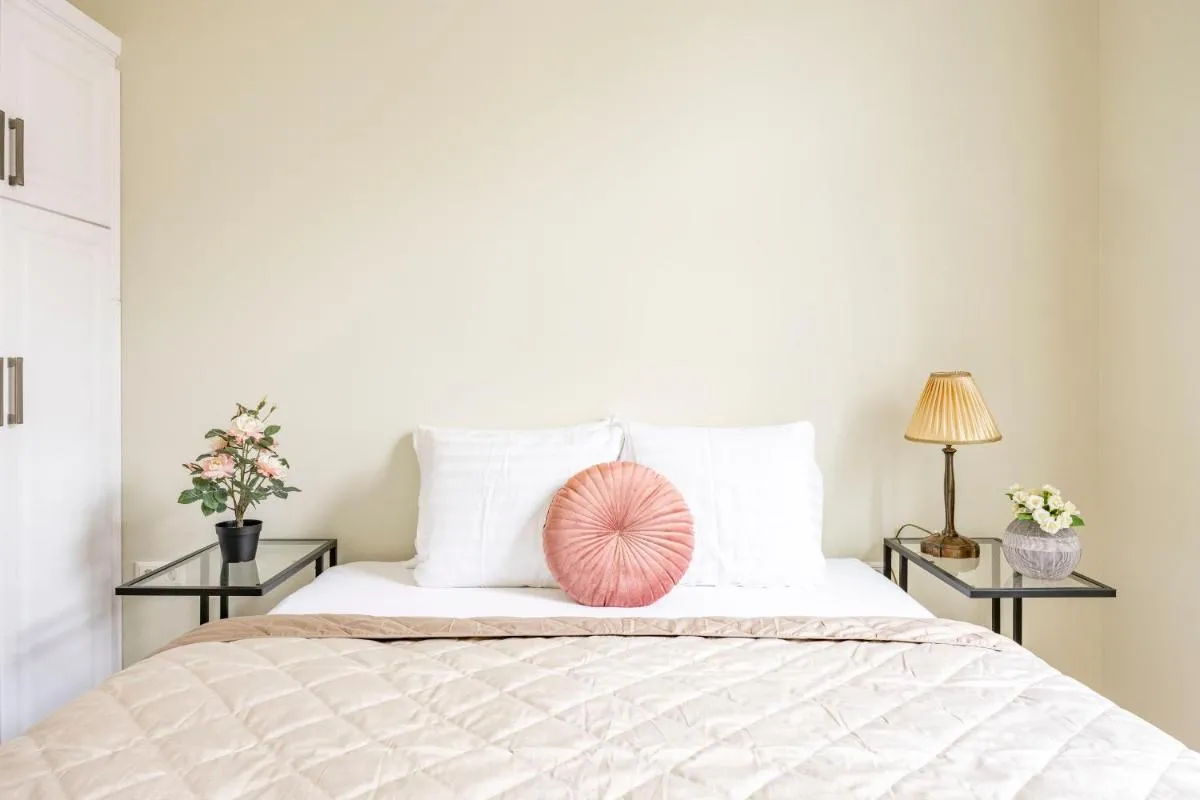 Image 3 of Graceful & Cozy Dream Home next to the Opera House