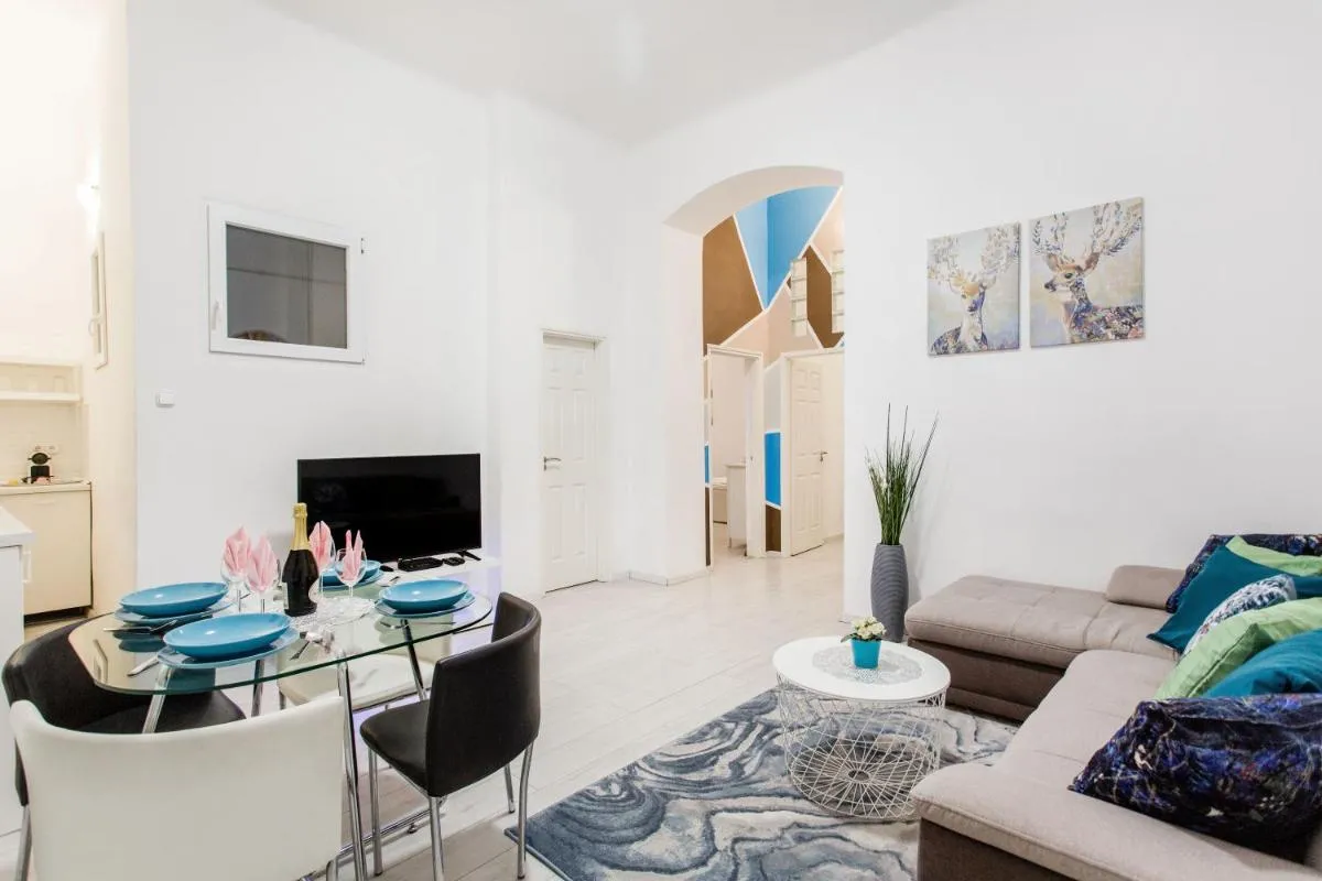 Image 4 of Grand Budapest Apartments