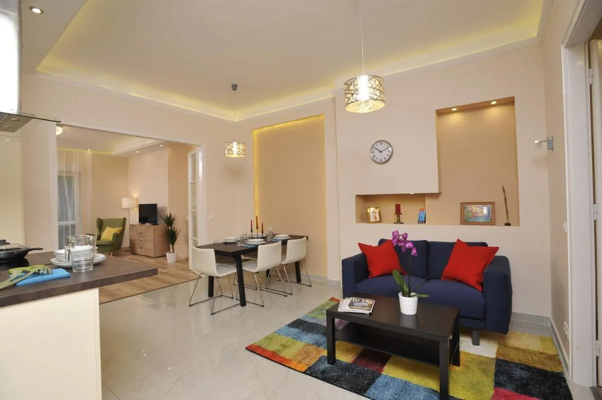 Image 4 of Grand Synagogue Dream Home