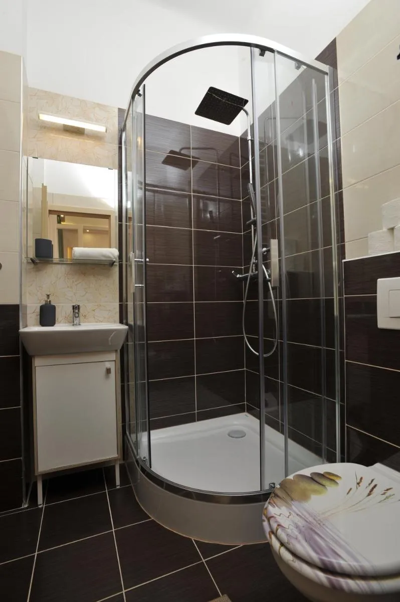 Image 2 of Grand Synagogue Dream Home