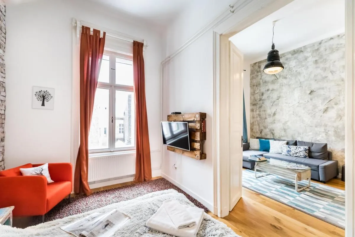 Image 1 of Hip loft style home near Vaci street