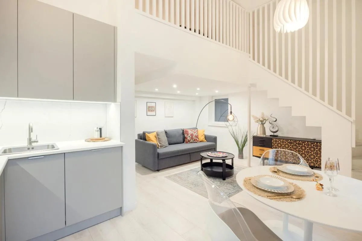 Image 3 of Little Treasure in Paulay