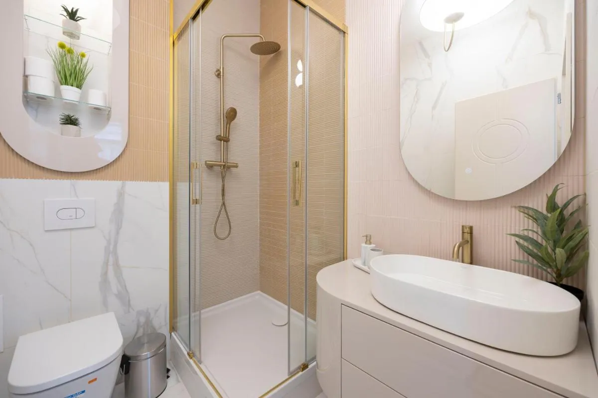 Image 6 of Luxurious Central Apartment w/ a Stunning View to the Basilica