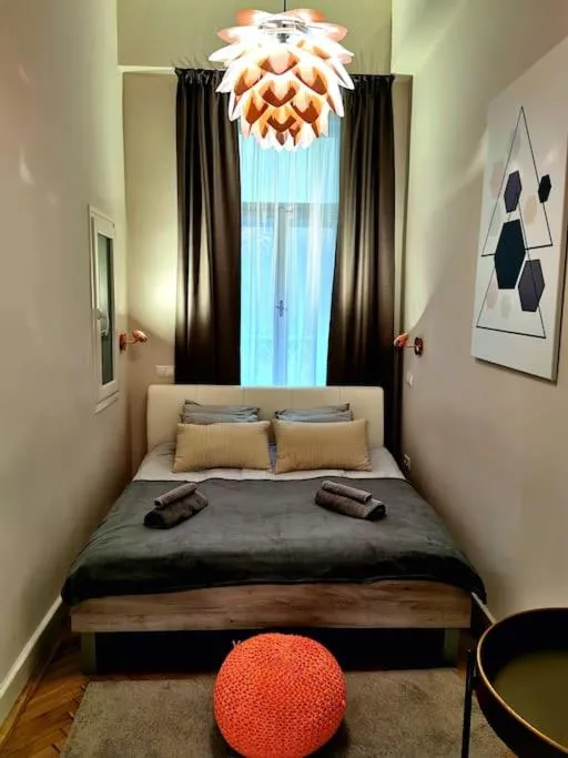 Image 6 of Luxury apartment near Astoria with AC