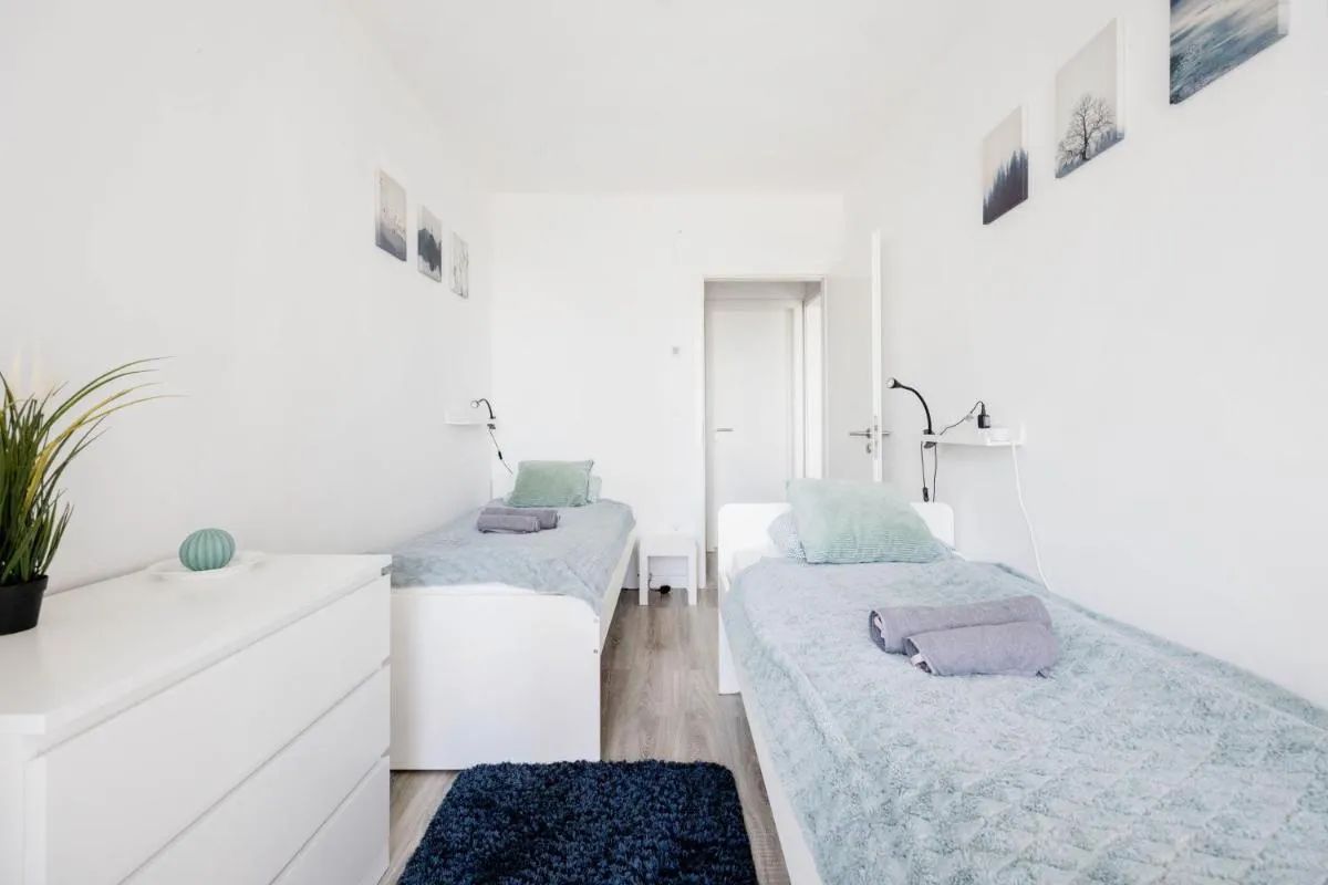 Image 2 of Modern Riverside Apartment with Free Parking