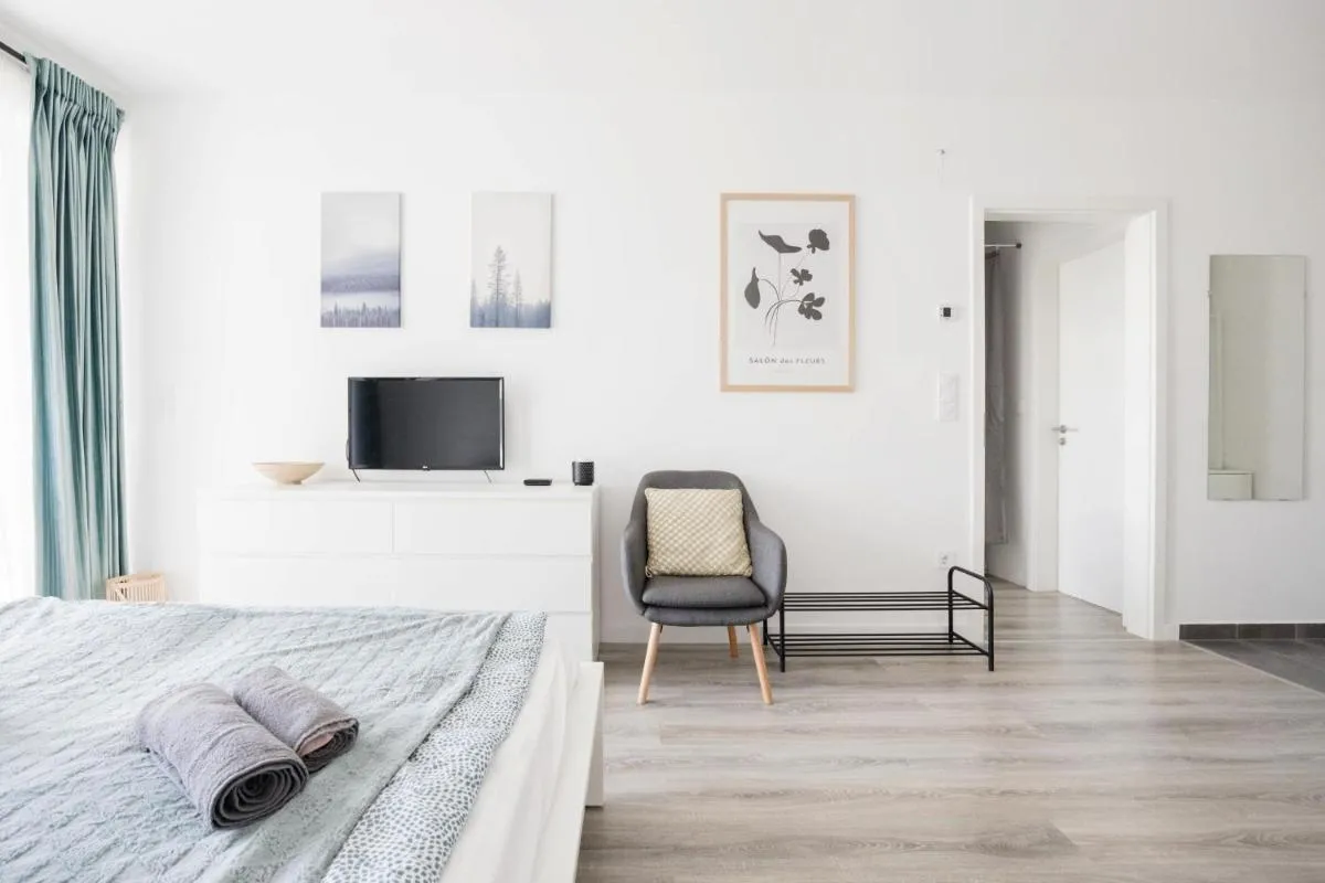 Image 1 of Modern Riverside Apartment with Free Parking