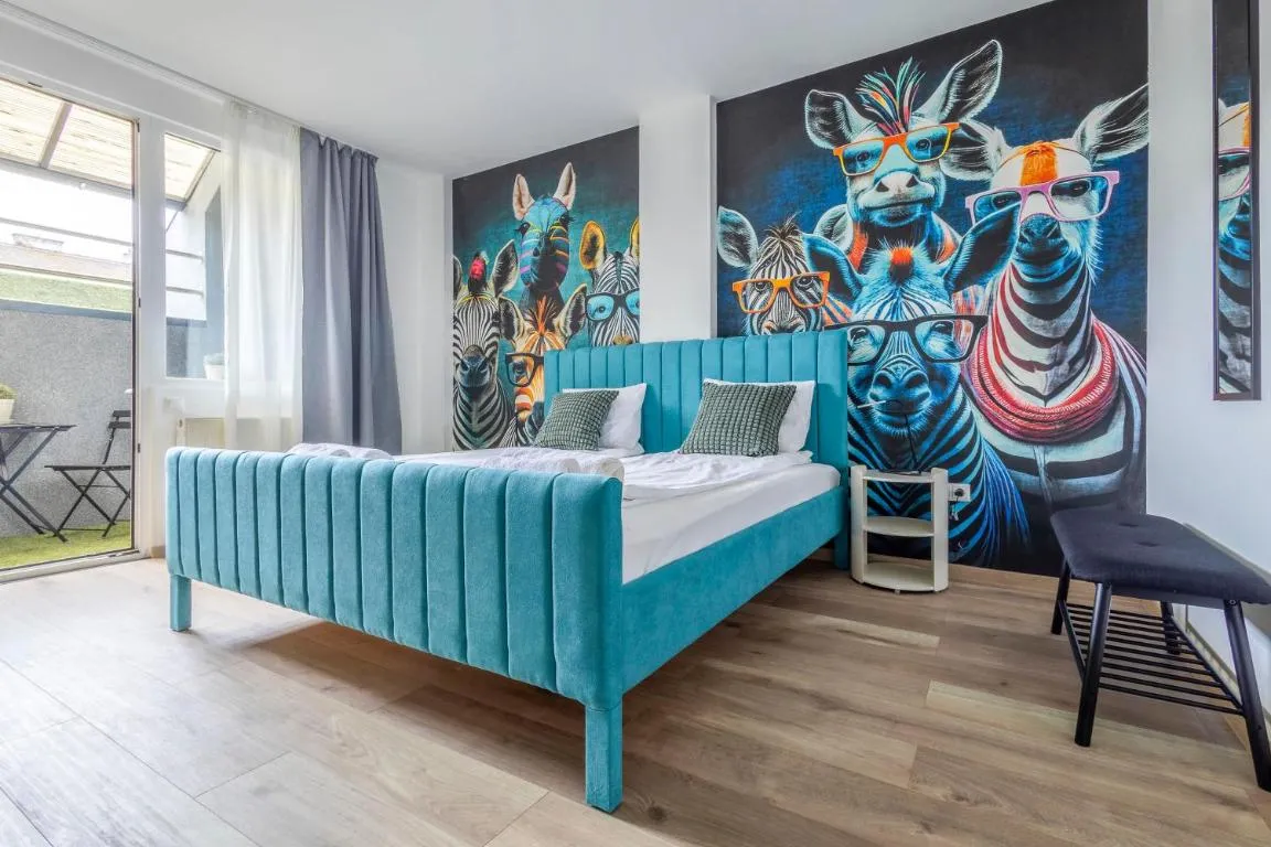 Image of Naomi & Sophia Apartman