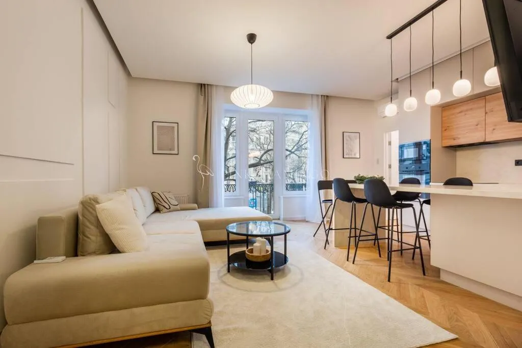 Image of Pink Flamingo I Basilica Panorama