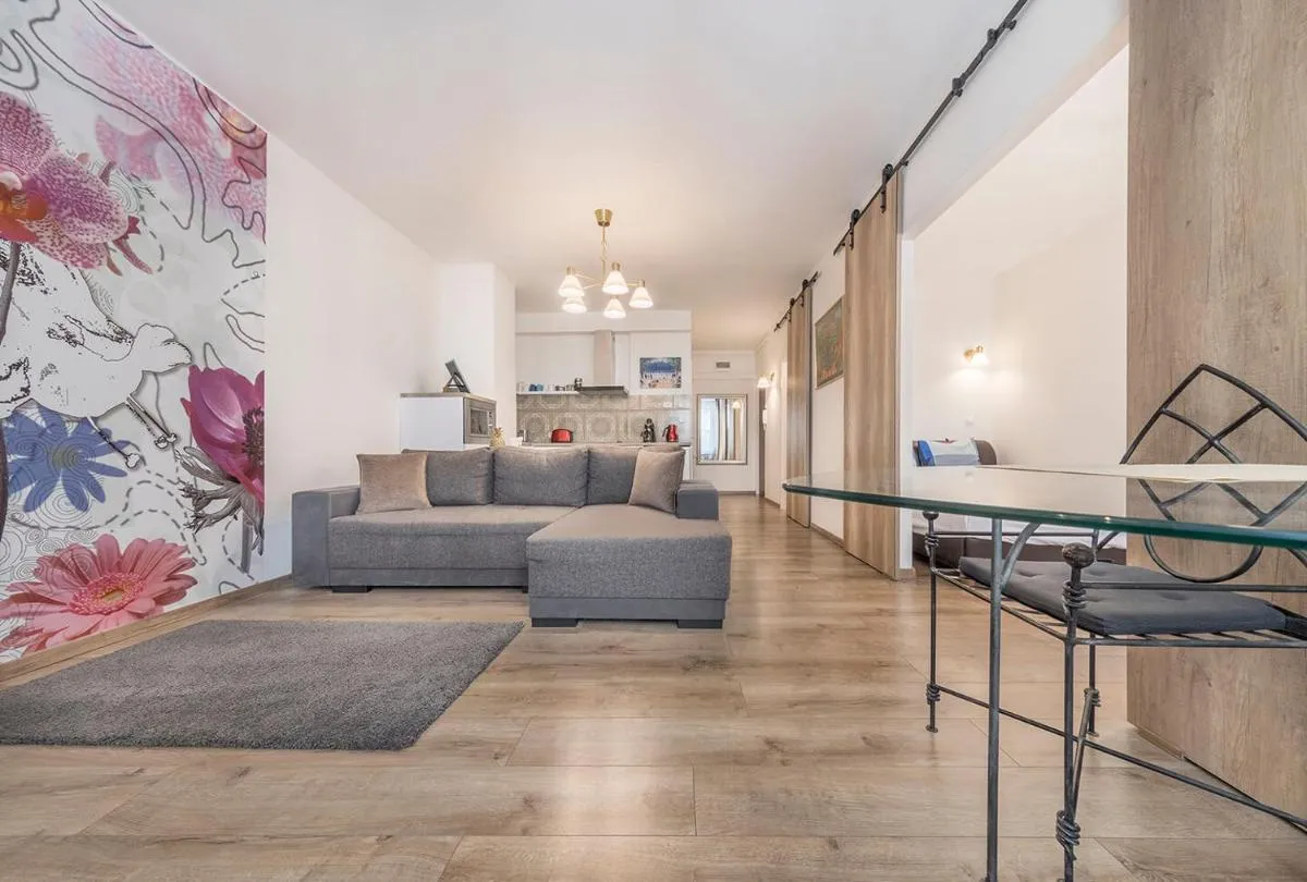 Image 3 of SANDRA APARTMENT CLOSE TO CHAIN BRIDGE