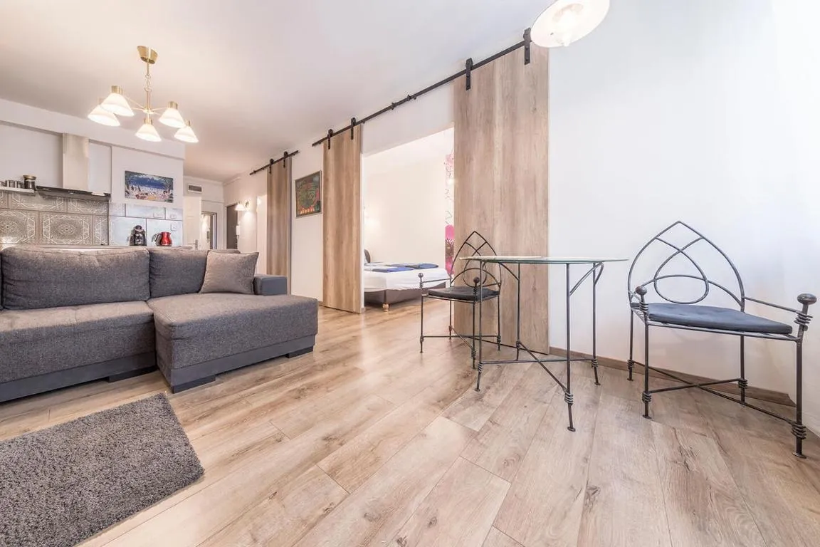 Image of SANDRA APARTMENT CLOSE TO CHAIN BRIDGE