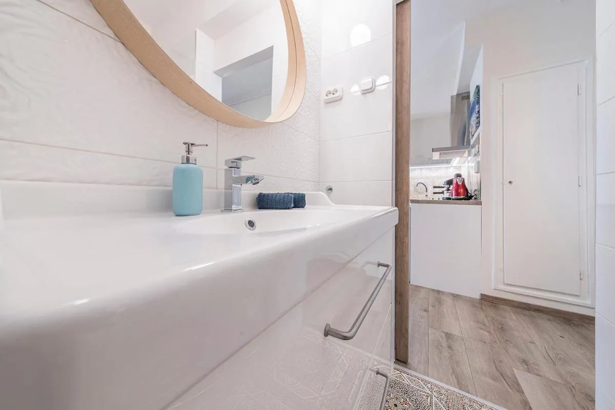 Image 2 of SANDRA APARTMENT CLOSE TO CHAIN BRIDGE