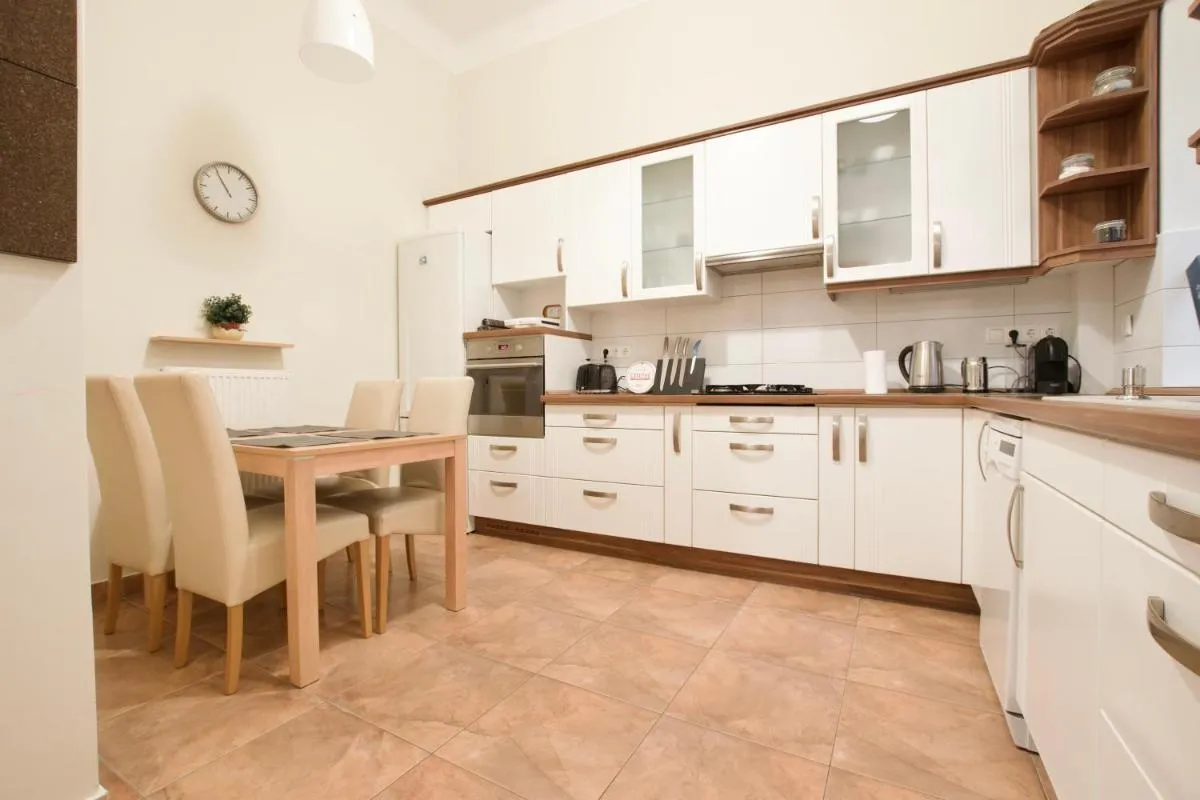 Image 3 of Standard Apartment by Hi5 – St. King street 16.