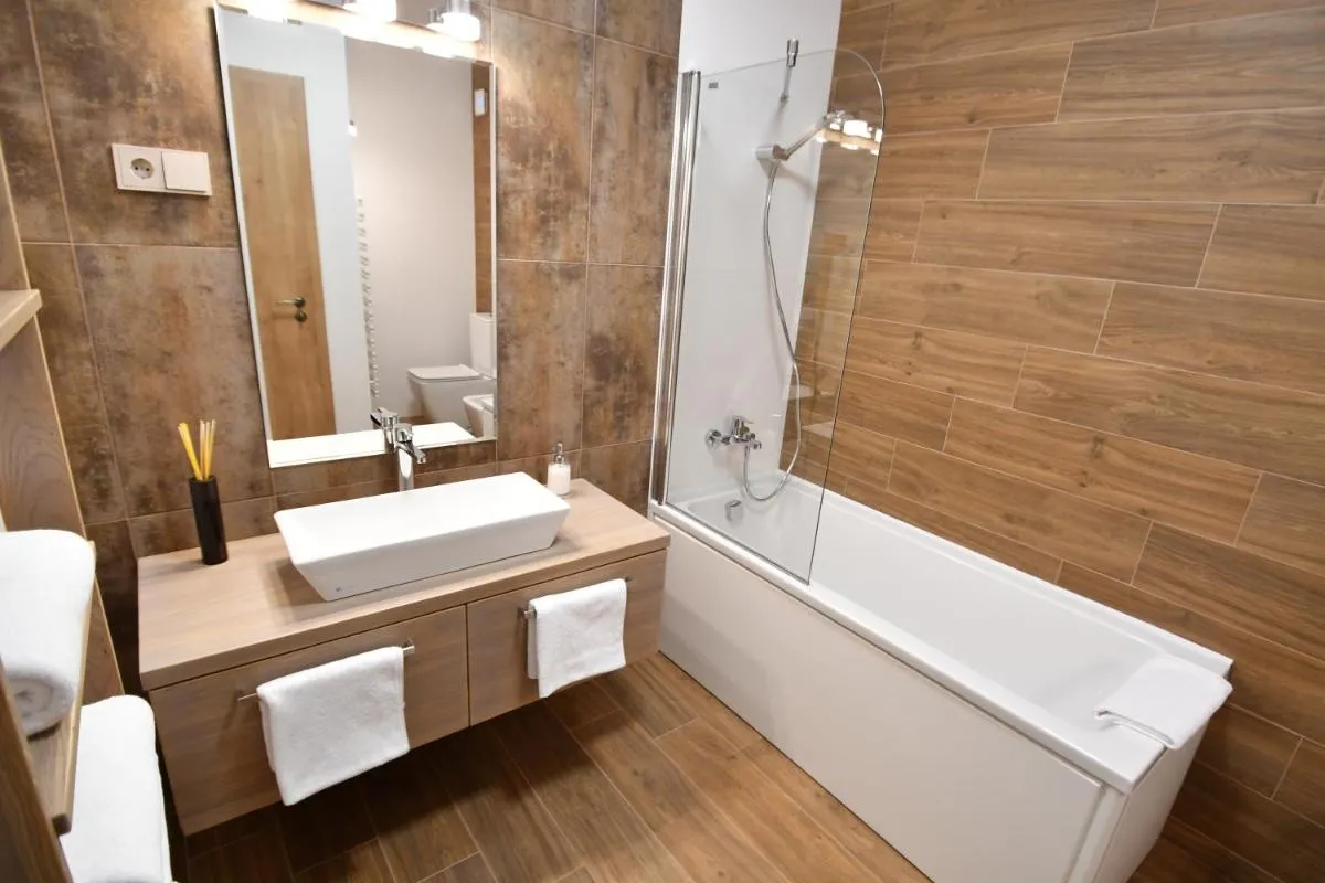 Image 2 of Tweed house