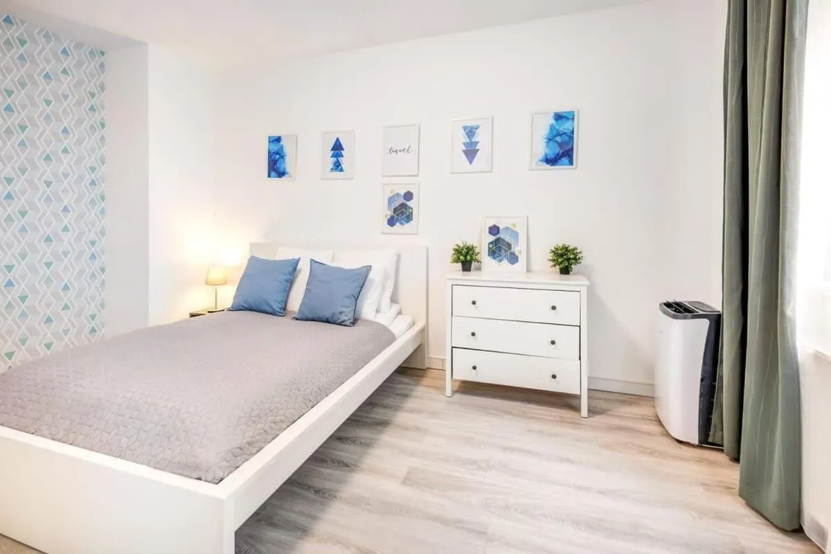 Image 6 of Very Central – Large and Quiet