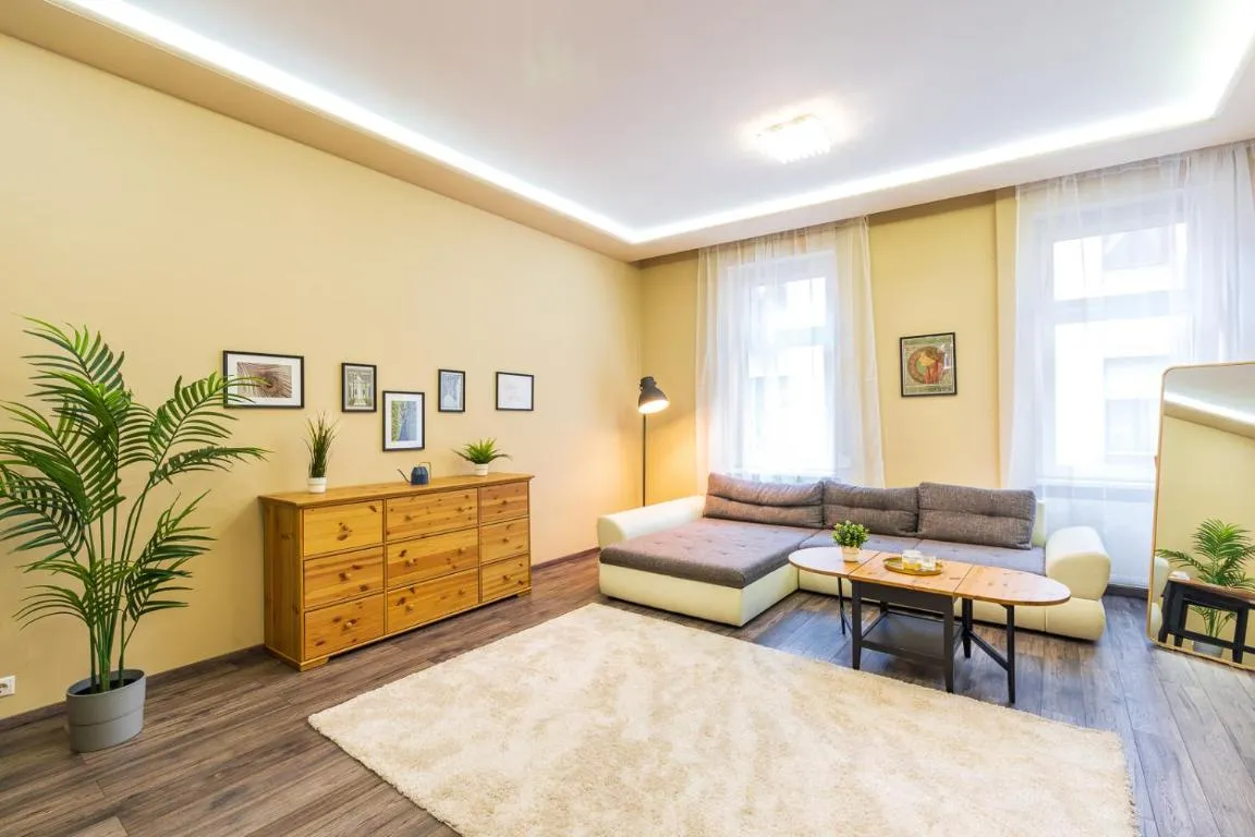 Image of Vibrant and spacious downtown Budapest flat