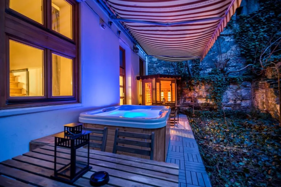 Image of Wellness Wonderland: Garden, Sauna, Jacuzzi in CBD