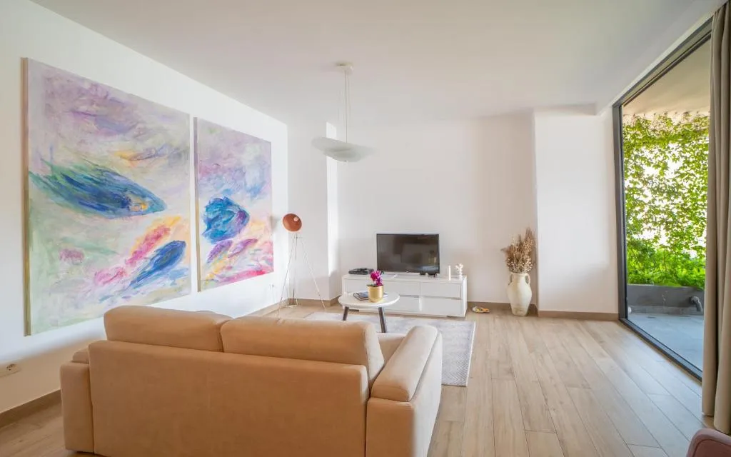 Image 6 of Amare Luxury Apartments