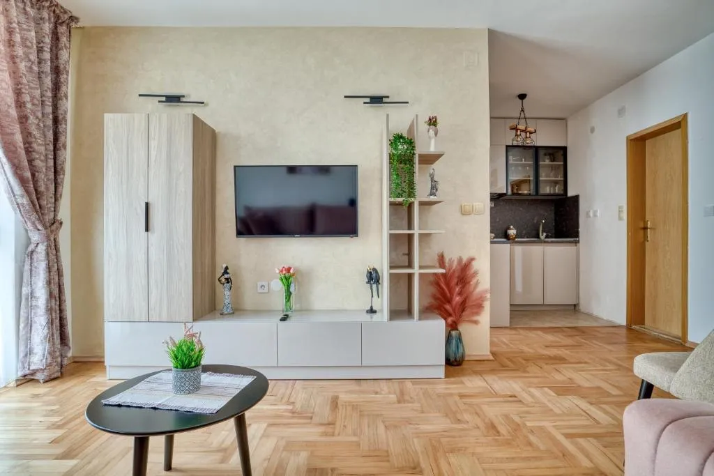 Image 5 of Apartments Elena