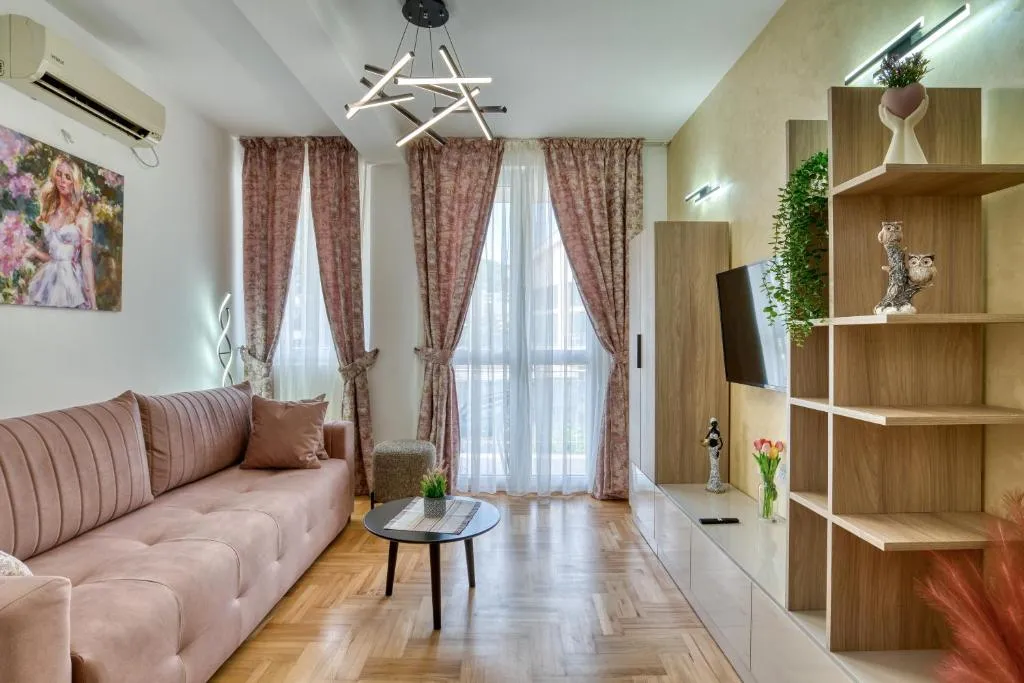 Image 3 of Apartments Elena