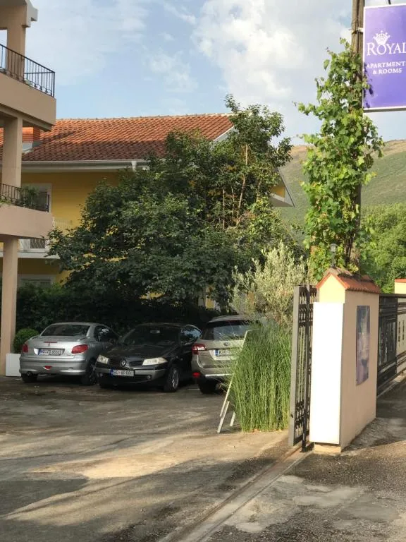 Image 3 of Apartments Royal