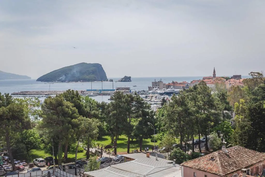 Image 4 of Blue Marlin Apartments