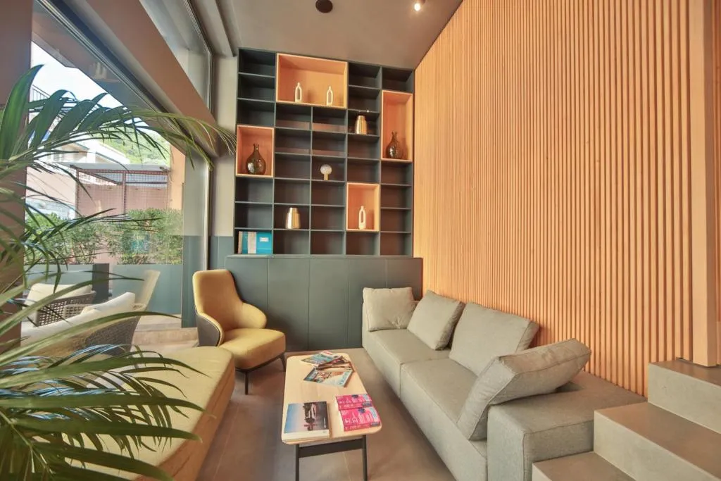 Image 2 of Boutique Hotel Shell