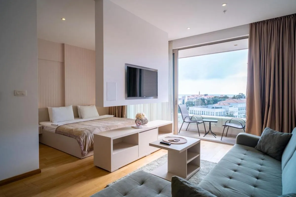 Image 3 of Budva Center Suite