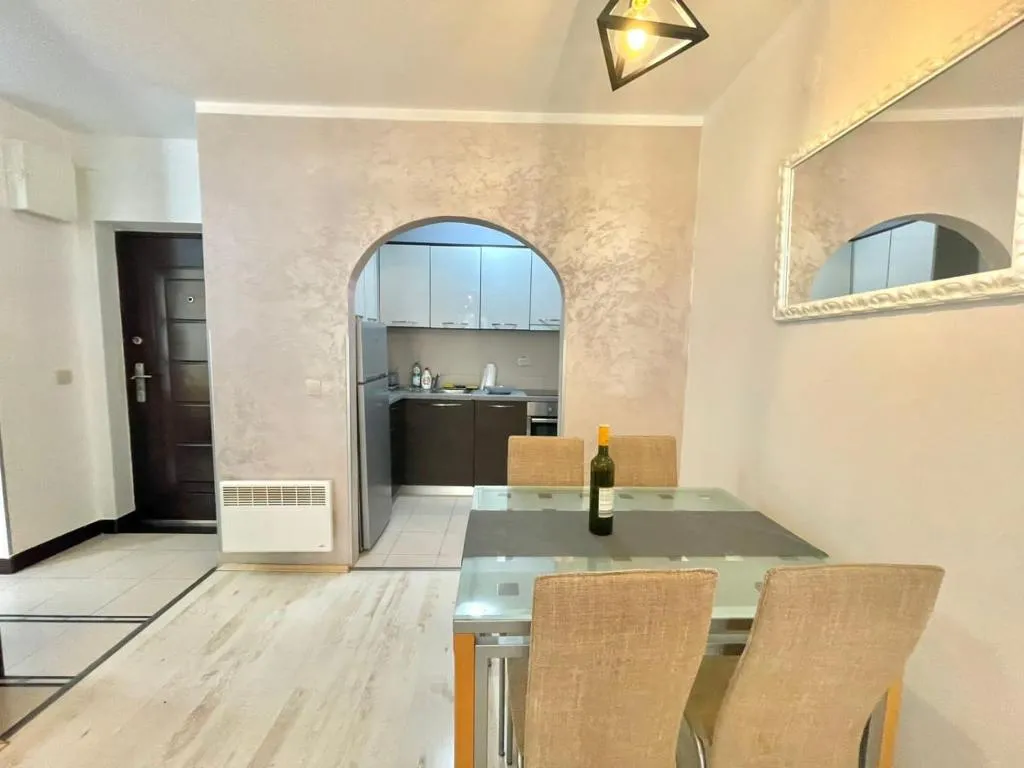 Image 5 of Family One bedroom apartment with Garden view