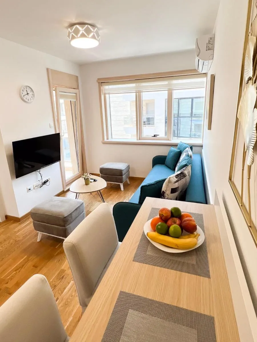 Image 5 of Four Views By The Sea Apartments