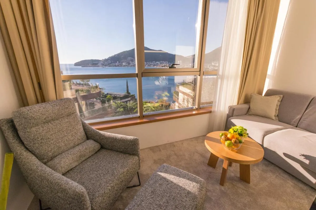 Image 6 of Hotel Harmonia by Dukley