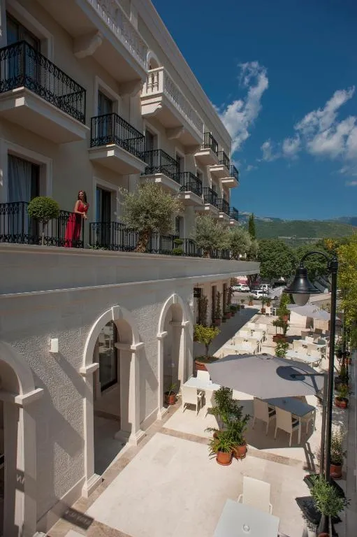 Image 3 of Hotel Moskva