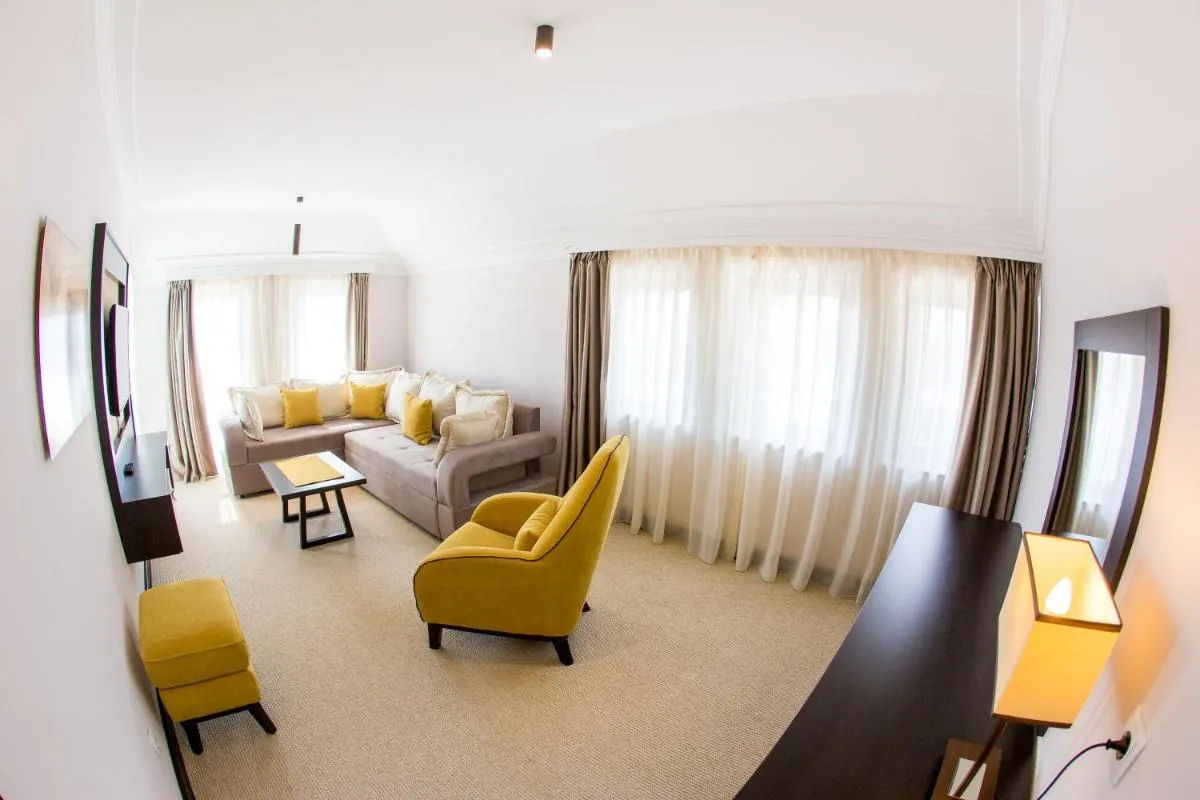 Image 5 of Hotel Swiss Holiday