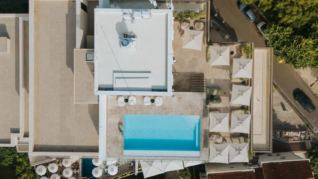 Image 3 of Infinity Hotel & More