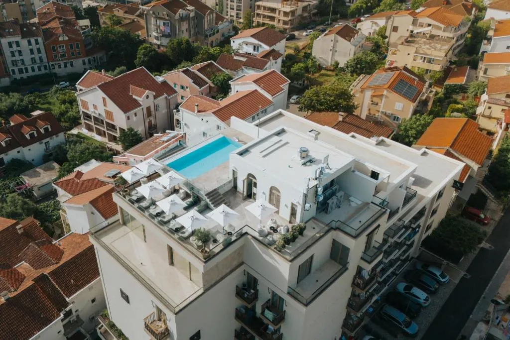 Image 1 of Infinity Hotel & More