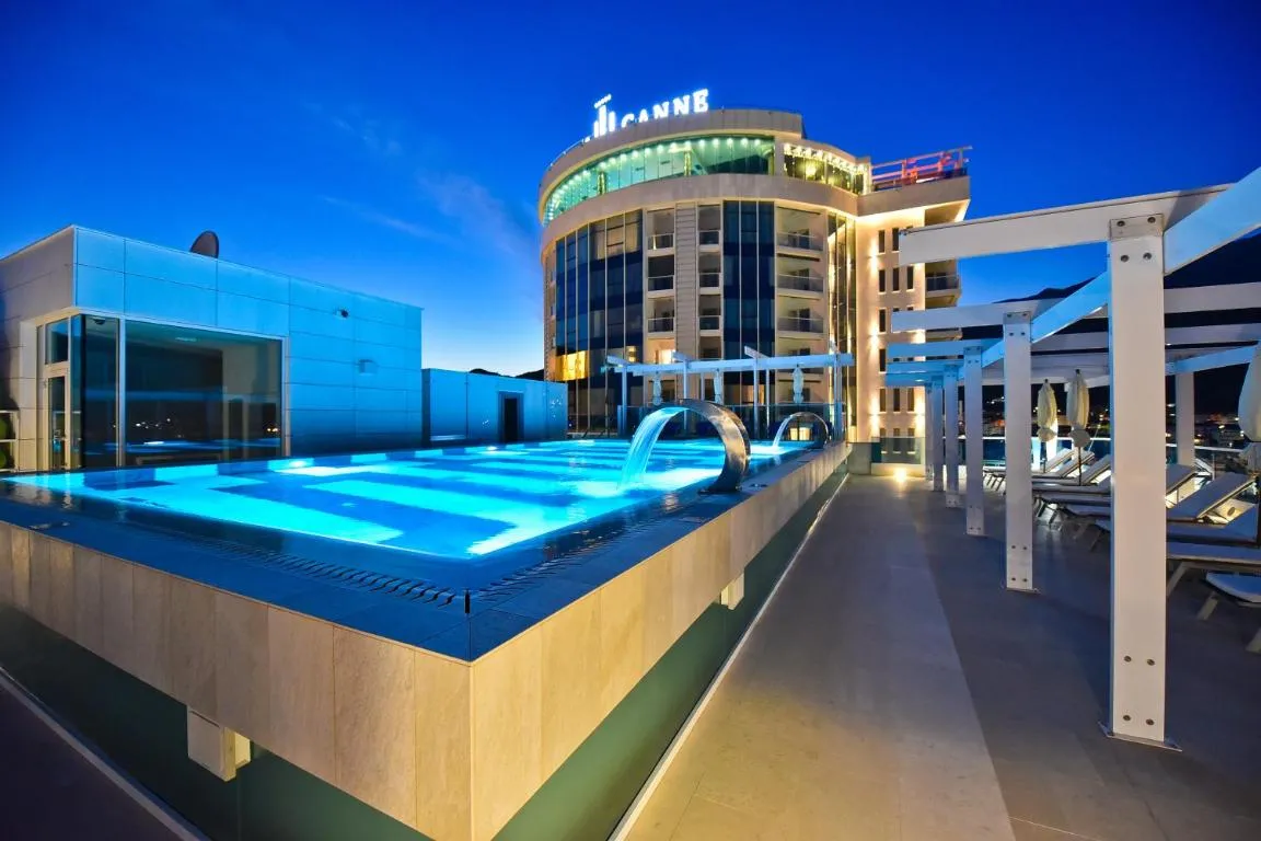 Image of Lux Apartments Sunrior