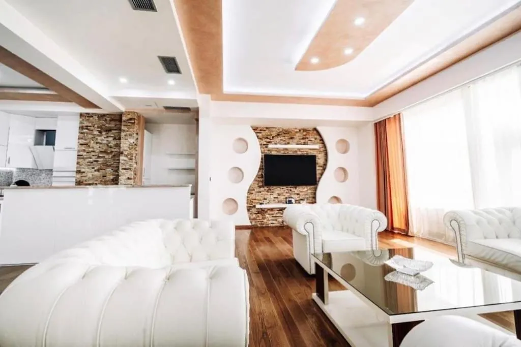 Image 4 of Penthouse see view with pool on terrace!