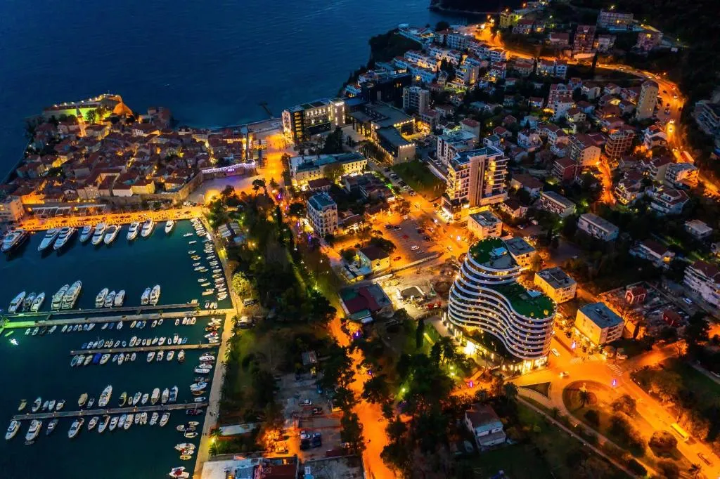 Image 1 of Royal Montesun Apartments