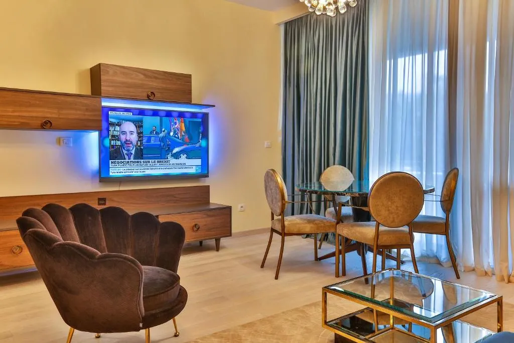 Image 4 of Royal Montesun Apartments