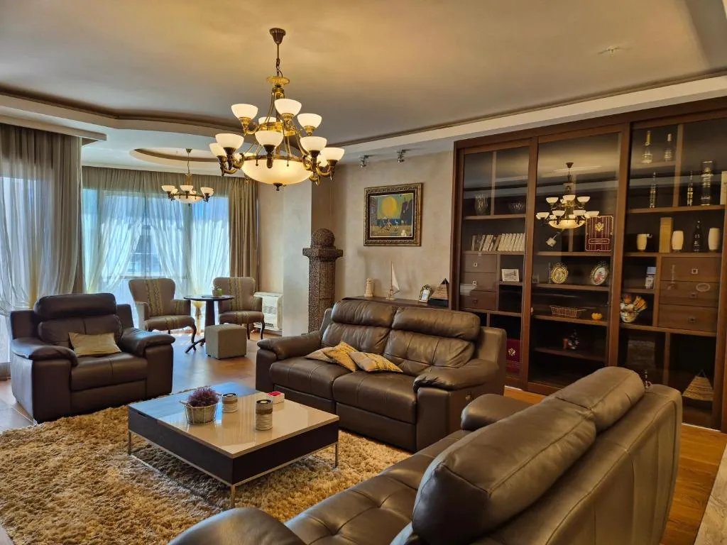 Image 1 of The Royal Suite Tre Canne 2