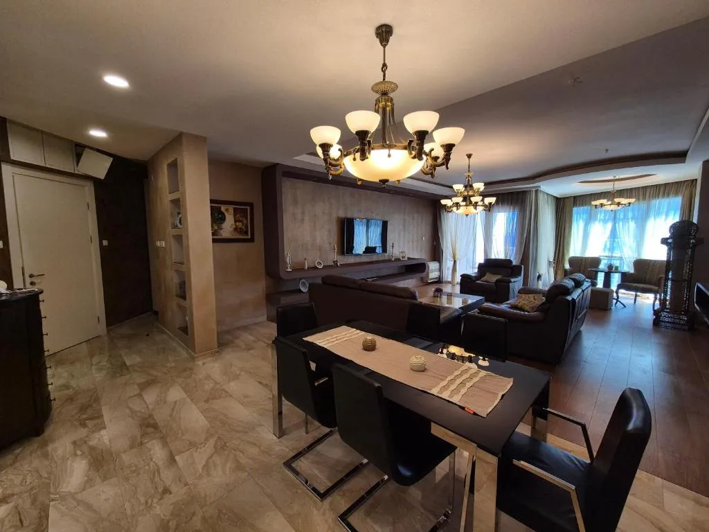 Image 3 of The Royal Suite Tre Canne 2