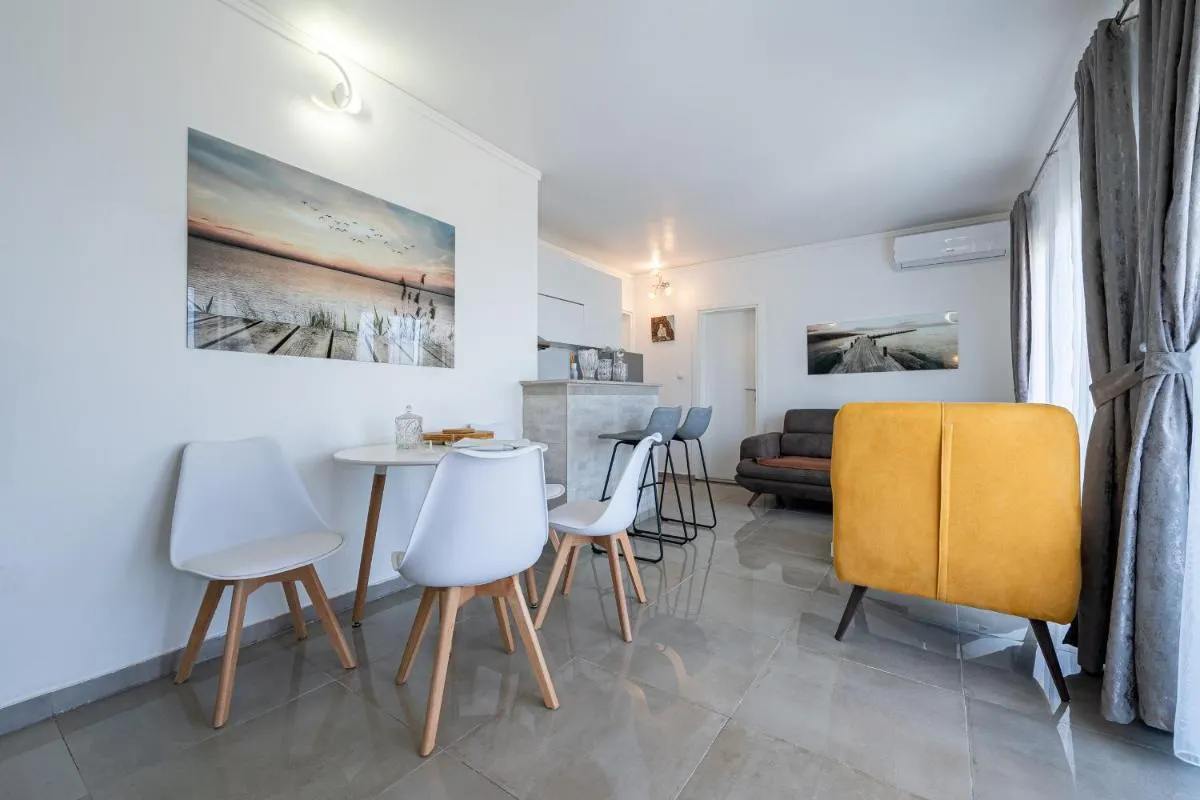 Image 2 of Villa Hacienda