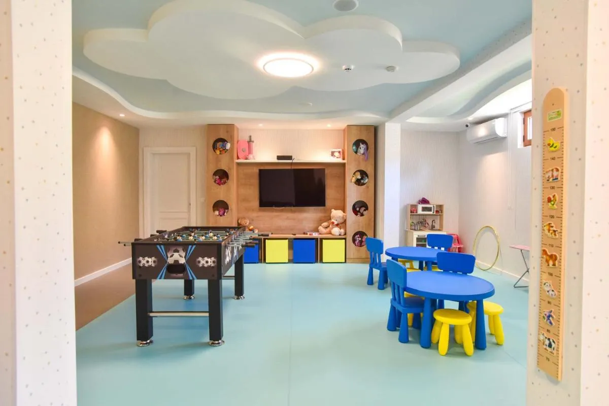 Image 3 of Vistamar Hotel & Apartments