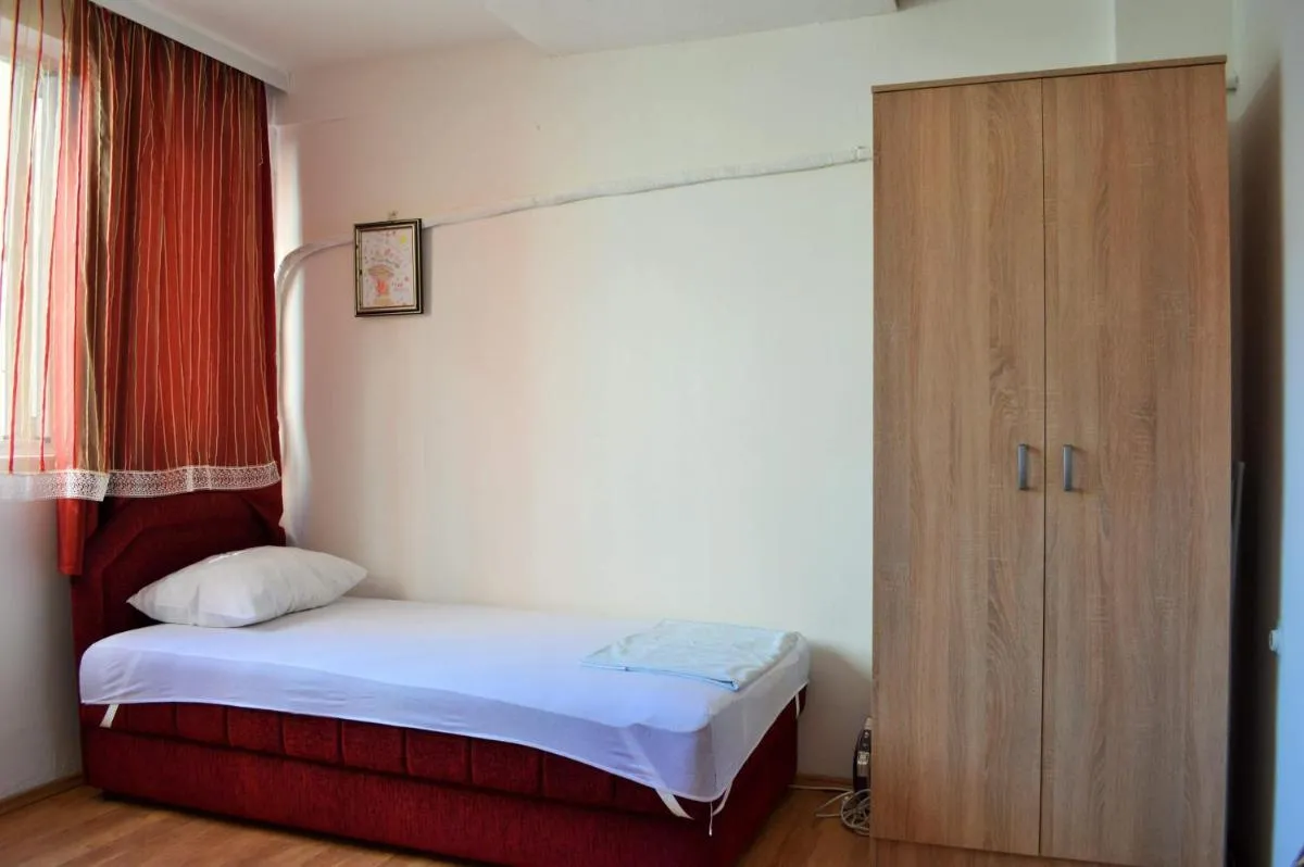 Image 1 of A&J Apartment