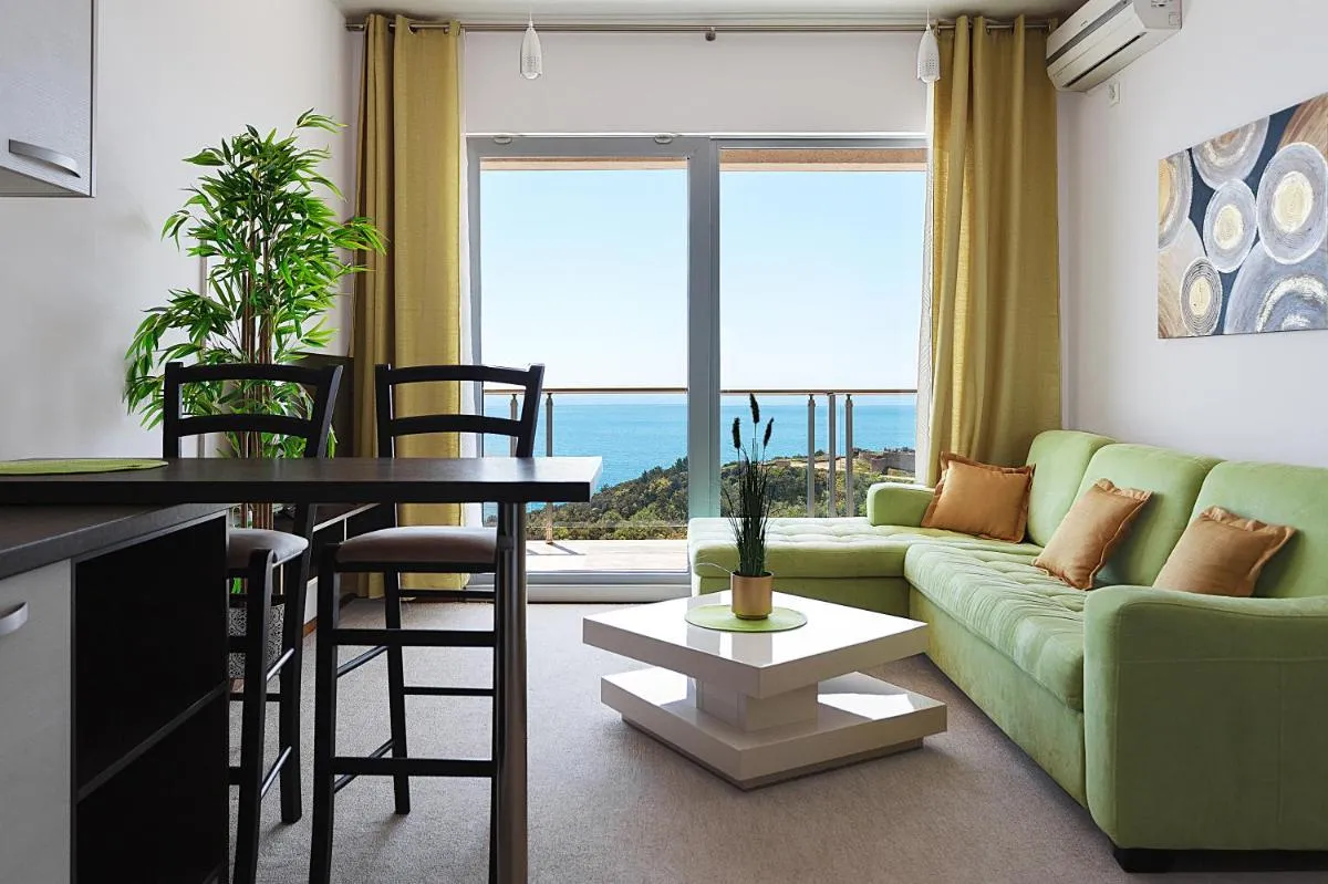 Image 6 of Altezza Premium Tophill best view and pool